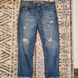 American  Eagle.  " live your life,". Distressed. Sz 2R straight. Crop ankle